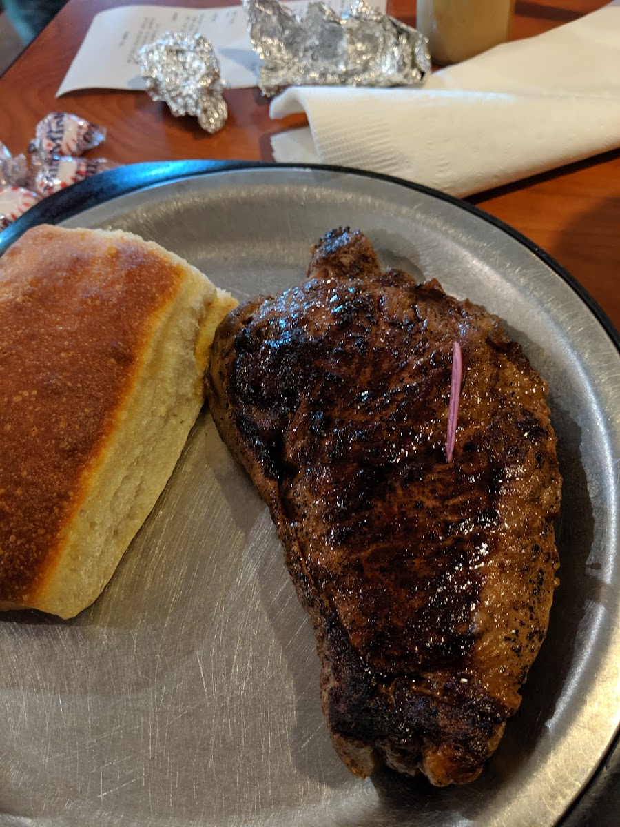 Maverick Steaks & Spirits-10