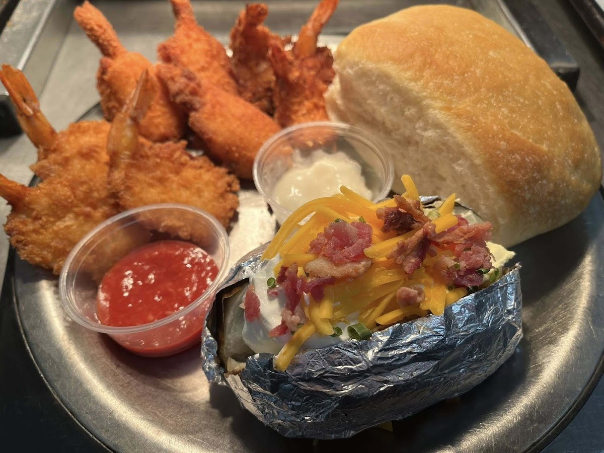 Maverick Steaks & Spirits-3